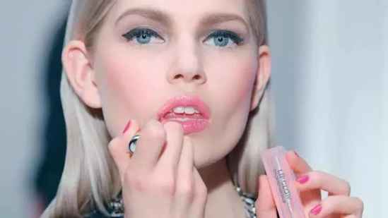 好用的滋潤型口紅推薦:這些口紅超適合黃皮的口紅,超顯白顯溫柔 好用的滋潤型口紅推薦:這些口紅超適合黃皮的口紅,超顯白顯溫柔