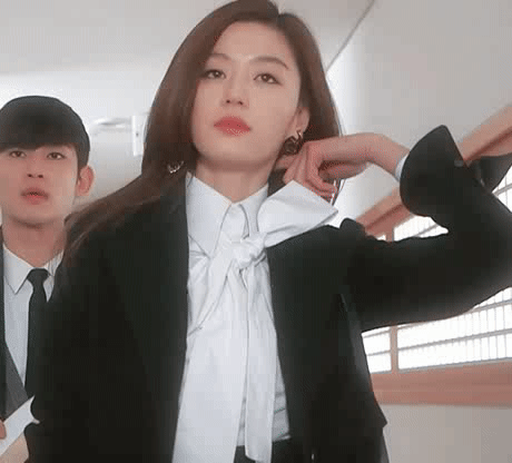 女神全智賢跌下神壇,這限制級新劇竟然翻車了 女神全智賢跌下神壇,這限制級新劇竟然翻車了