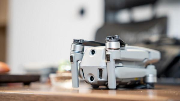 小白初次體驗大疆AIR2無人機(靜態) 小白初次體驗大疆AIR2無人機(靜態)