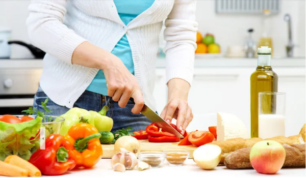 「每日黃詩」溫柔的大火與文火,沸騰的水!(《廚房辭》) 「每日黃詩」溫柔的大火與文火,沸騰的水!(《廚房辭》)