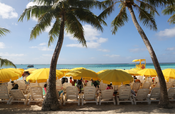 “塞班島”歸屬美國管轄，島上幾乎都是中國人，這是為什麼？