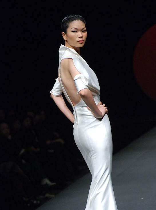 醜小鴨呂燕:20歲成頂級超模,30歲嫁法國貴族,她到底經歷了啥? 醜小鴨呂燕:20歲成頂級超模,30歲嫁法國貴族,她到底經歷了啥?