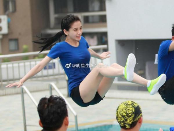 跑男中的Angelababy，非常可愛，只是現在離婚了