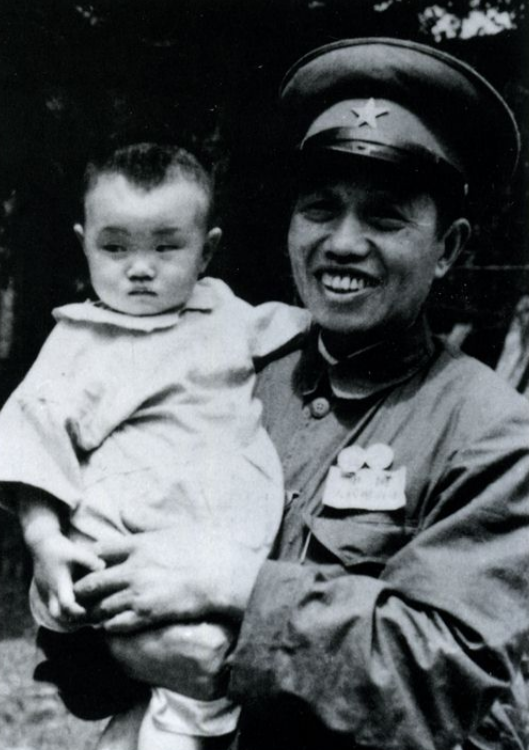 1983年譚震林病逝,臨終前曾問妻子葛慧敏:我死了,你怎麼辦? 1983年譚震林病逝,臨終前曾問妻子葛慧敏:我死了,你怎麼辦?