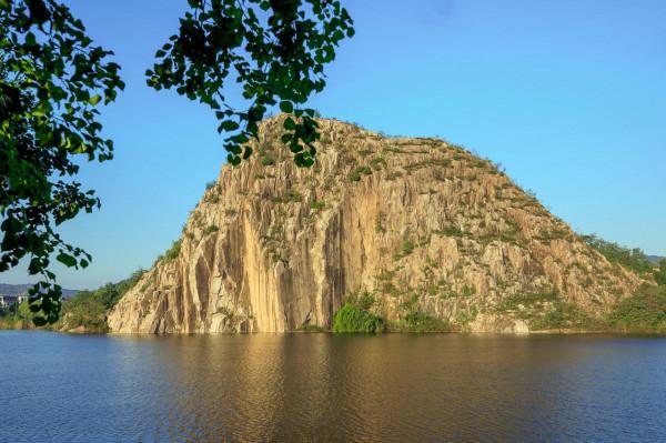蘇州一座挖了千年都沒挖完的山，藏著怎樣的故事？