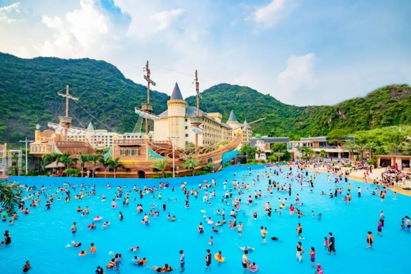 廣東唯一一座巧克力樂園，穿越浪漫歐洲風情，泡泉林水世界溫泉