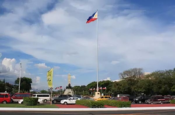 1983年阿基諾遇刺,下葬前仍穿著血衣,因腦部中彈面容顯得不完整 1983年阿基諾遇刺,下葬前仍穿著血衣,因腦部中彈面容顯得不完整