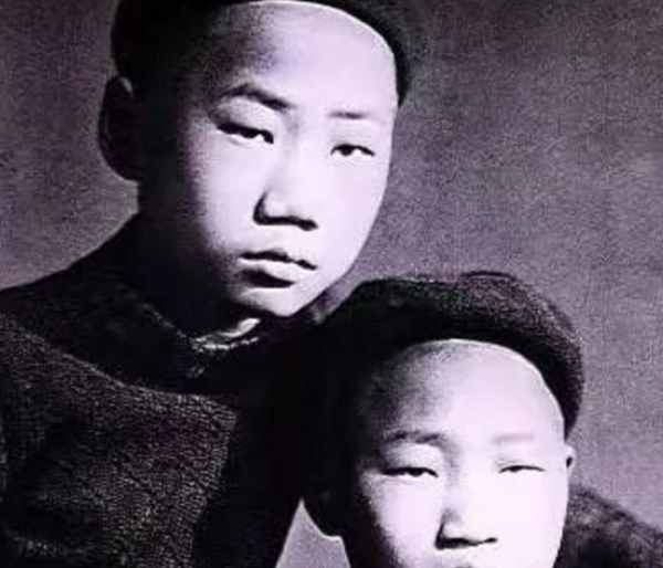 2008年,邵華逝世,毛新宇透露母親遺願:想和父親陪伴在奶奶身邊 2008年,邵華逝世,毛新宇透露母親遺願:想和父親陪伴在奶奶身邊