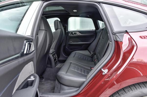 寶馬4系四門轎跑正式上市，價格略微上漲，售價37.38萬起