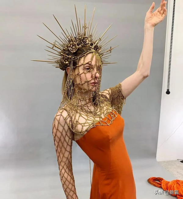 《沙丘》裡的大漠美人,擁有超越性別的美 《沙丘》裡的大漠美人,擁有超越性別的美