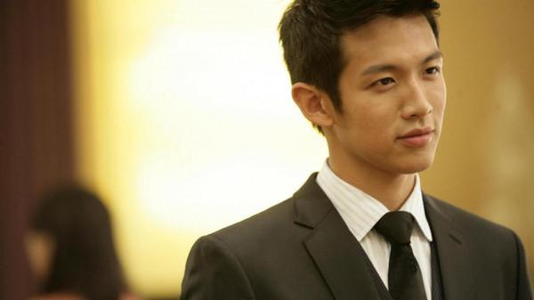 深扒6位吸過毒的藝人:無一例外,全都是罪有應得 深扒6位吸過毒的藝人:無一例外,全都是罪有應得