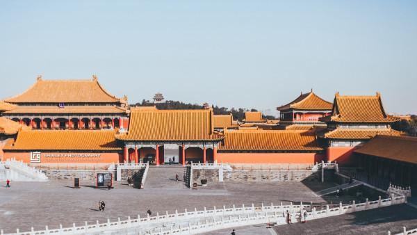 故宮夜晚空無一人？現實：不但有人走動，有時候比白天還熱鬧