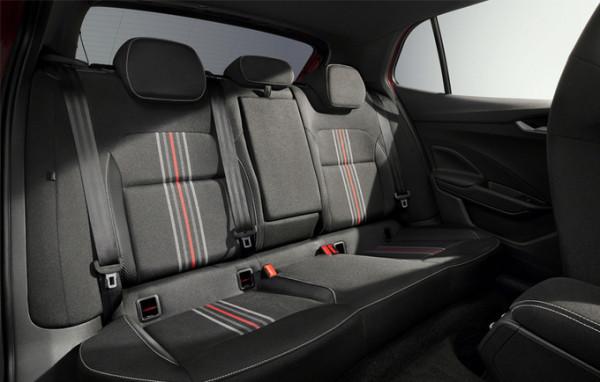 比大眾Polo更帥更運動！斯柯達新“小明銳”釋出，年底前上市開售