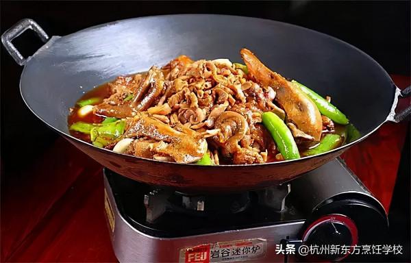 八道冬季保溫菜品製作,味道濃厚,十分下飯 八道冬季保溫菜品製作,味道濃厚,十分下飯