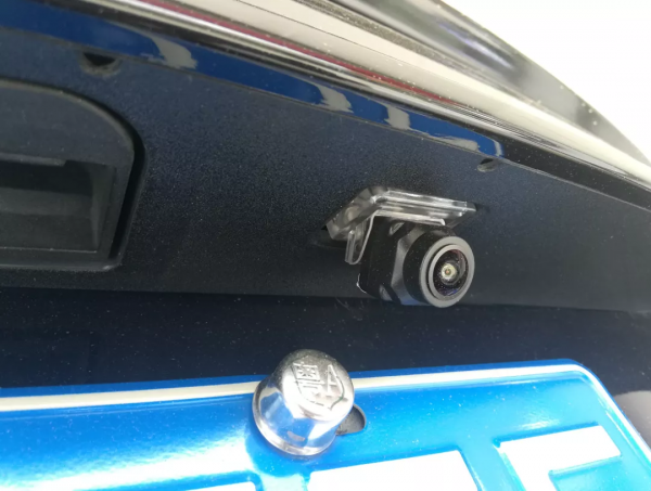 14款賓士S400L改裝原廠360全景，相比副廠360優勢劣勢都很明顯