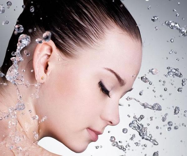 30多歲的女人長皺紋不用慌，用這幾個小妙招！皺紋還會爬上臉？