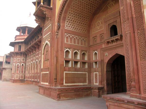 探訪莫臥兒王朝的都城——阿格拉堡 探訪莫臥兒王朝的都城——阿格拉堡