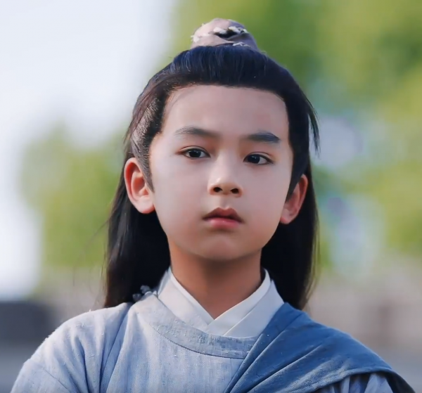 被《玉面桃花》小男主蘇到了！6歲開始拍戲的他，還演過肖戰兒子