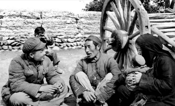 民國初期,財主家女兒忽然說一個叫寶玉的小夥是他未來女婿 民國初期,財主家女兒忽然說一個叫寶玉的小夥是他未來女婿