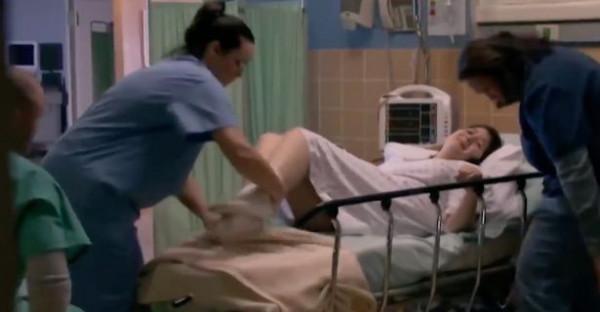 “我不知道我懷孕了!”22歲英國姑娘痛經9個月,結果生下5斤女嬰 “我不知道我懷孕了!”22歲英國姑娘痛經9個月,結果生下5斤女嬰