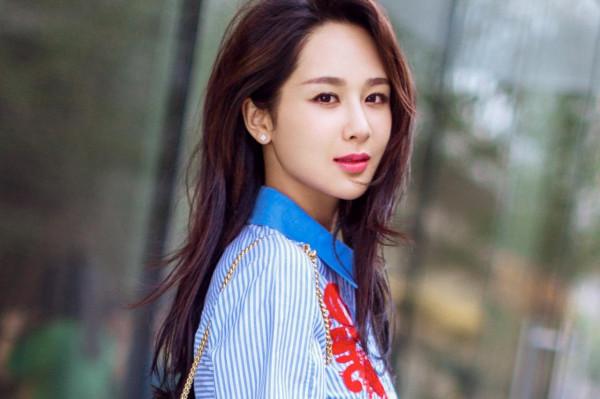 楊紫被換半夜離劇組,《左耳》被蘇有朋拒絕,因沒有獲獎嚎啕大哭 楊紫被換半夜離劇組,《左耳》被蘇有朋拒絕,因沒有獲獎嚎啕大哭