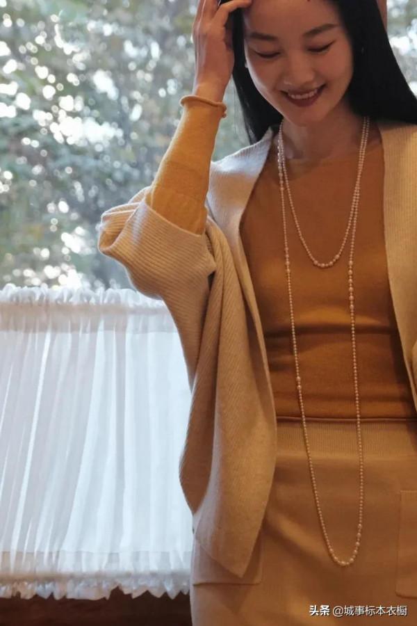 冬天的暖氣房很實用百搭又優雅丨羊絨同色咖色款 冬天的暖氣房很實用百搭又優雅丨羊絨同色咖色款