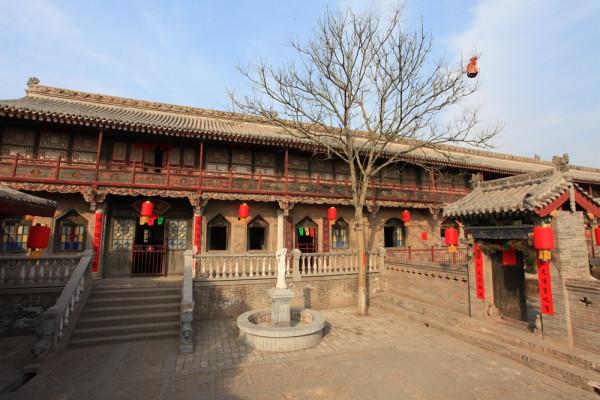 娶回英國妻子的清末晉南首富,家宅面積相當於10個喬家大院 娶回英國妻子的清末晉南首富,家宅面積相當於10個喬家大院