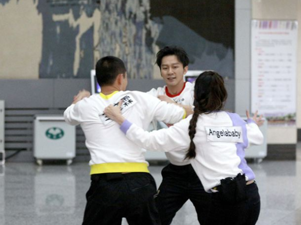 高以翔之後,又一位男星因參與綜藝的錄製,被救護車拉走 高以翔之後,又一位男星因參與綜藝的錄製,被救護車拉走