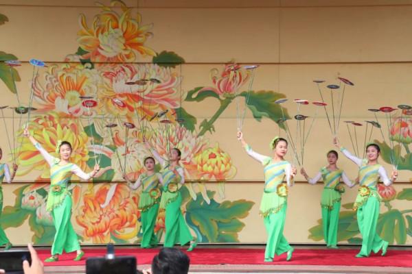 舉國同慶,全民狂歡,首屆“十一奇妙遊·演藝狂歡節”正式開啟 舉國同慶,全民狂歡,首屆“十一奇妙遊·演藝狂歡節”正式開啟