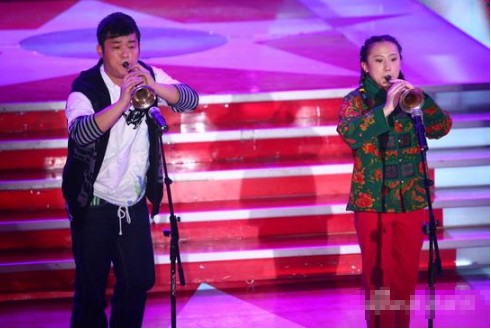 丫蛋：17歲被趙本山一眼相中，兩任老公都是同門師兄很尷尬