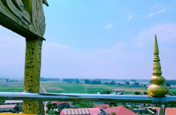 雲南邊境一寨子，村民每天能出國數次，但遊客沒簽證跨界線會罰錢