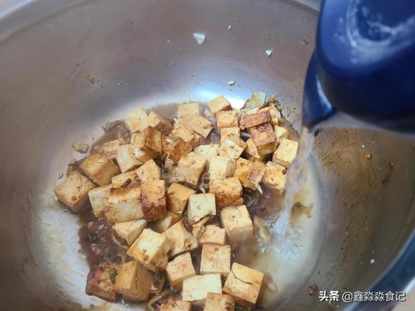 這菜含鈣高，做湯味道鮮，孩子吃了長個子，大人吃了不長膘