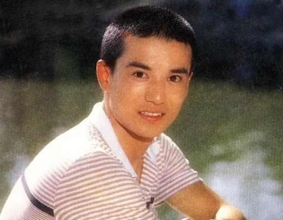 16位演過展昭的男星，把他們的演繹一對比，差距太慘烈了