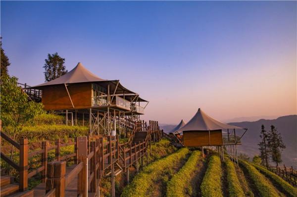 普洱倚象山半山酒店，雲海之上的“人間仙境”