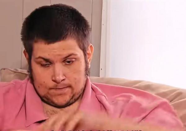 男子體重超標，一條腿重達500斤，透過訓練一個月減重200斤