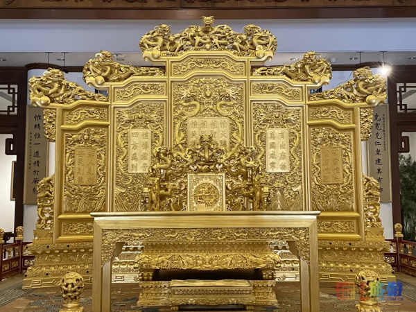 免費參觀!“唐僧”夫人耗資2億打造“小故宮”!太震撼了! 免費參觀!“唐僧”夫人耗資2億打造“小故宮”!太震撼了!