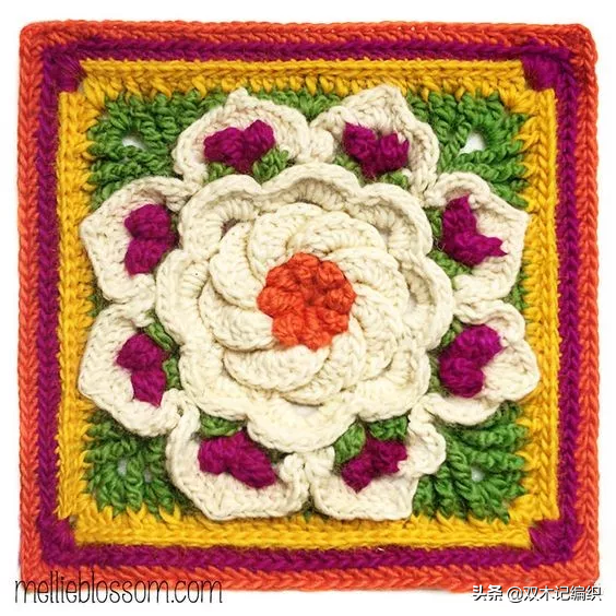 自從學會了鉤方格小花片，家裡大大小小的物件再也沒人比得上