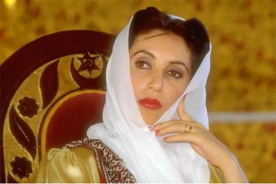 南亞“鐵蝴蝶”脊髓被子彈打穿,曾被警告:你的下場將與父兄一樣 南亞“鐵蝴蝶”脊髓被子彈打穿,曾被警告:你的下場將與父兄一樣