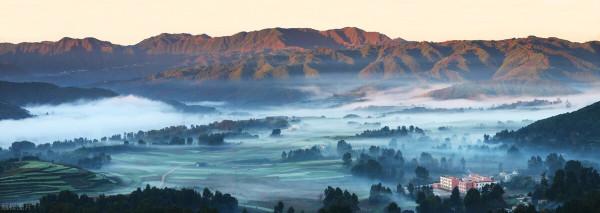 人間山河皆如畫，落筆成詩四時歌