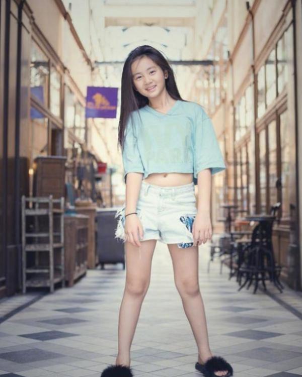 《爸爸去哪兒》8年了，10位女娃變化大，有人進入變美尷尬期