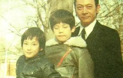 蔣介石之孫蔣孝勇，與他妻子方智怡的感情史