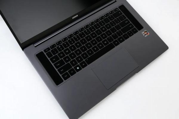 星空旅者&;西裝暴徒|榮耀MagicBook 16 Pro銳龍版圖賞 星空旅者&;西裝暴徒|榮耀MagicBook 16 Pro銳龍版圖賞