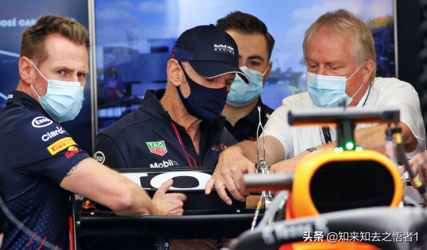 F1 TECH：紅牛與梅賽德斯的尾翼之戰