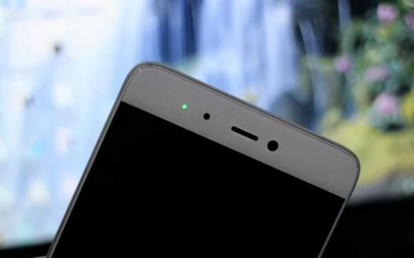 為了全面屏而捨棄的呼吸燈，終於迴歸了，OPPO給了很不一樣的設計