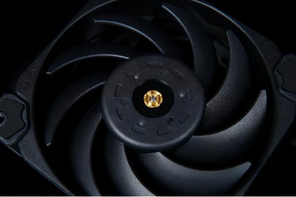 99元打299元會有什麼結果？喬思伯HF120效能扇全網首測