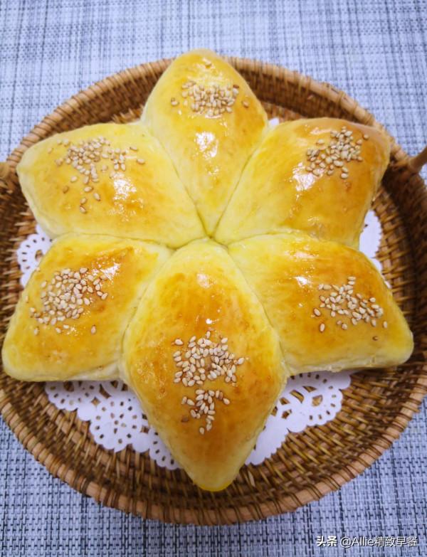 六角星麵包,還原兒時老式麵包的味道,好吃好看無難度,看完都會 六角星麵包,還原兒時老式麵包的味道,好吃好看無難度,看完都會