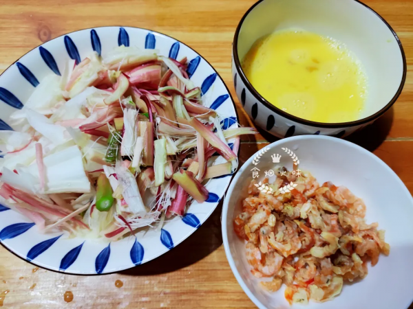 炒粉時，最忌只泡水，掌握這3點，鮮香入味不幹不坨，真好吃