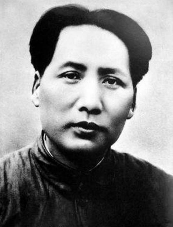 46年朱仲麗飛往蘇聯,得知賀子珍被關進瘋人院:一定要把她接回去 46年朱仲麗飛往蘇聯,得知賀子珍被關進瘋人院:一定要把她接回去