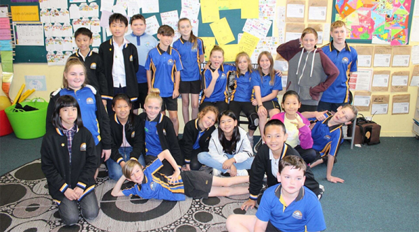 3萬“小”留學生的家庭困局:花費千萬骨肉分離,一切都值得嗎? 3萬“小”留學生的家庭困局:花費千萬骨肉分離,一切都值得嗎?