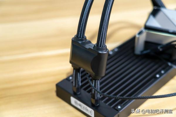 鑫谷 崑崙KL-360一體式CPU水冷散熱器測評